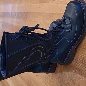 Dr. Martens 1914 Black Leather 14 Eye Lace Up Zipper Boots Sz 6